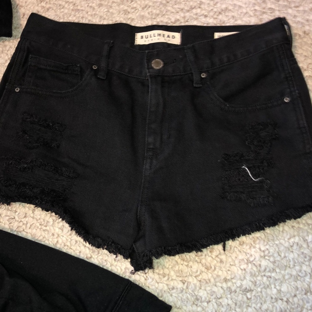 High waisted Black shorts